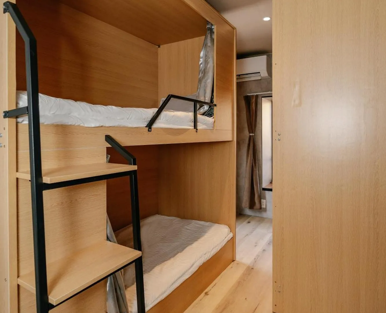 Hostel Hakone Lumi 0*,  Japan