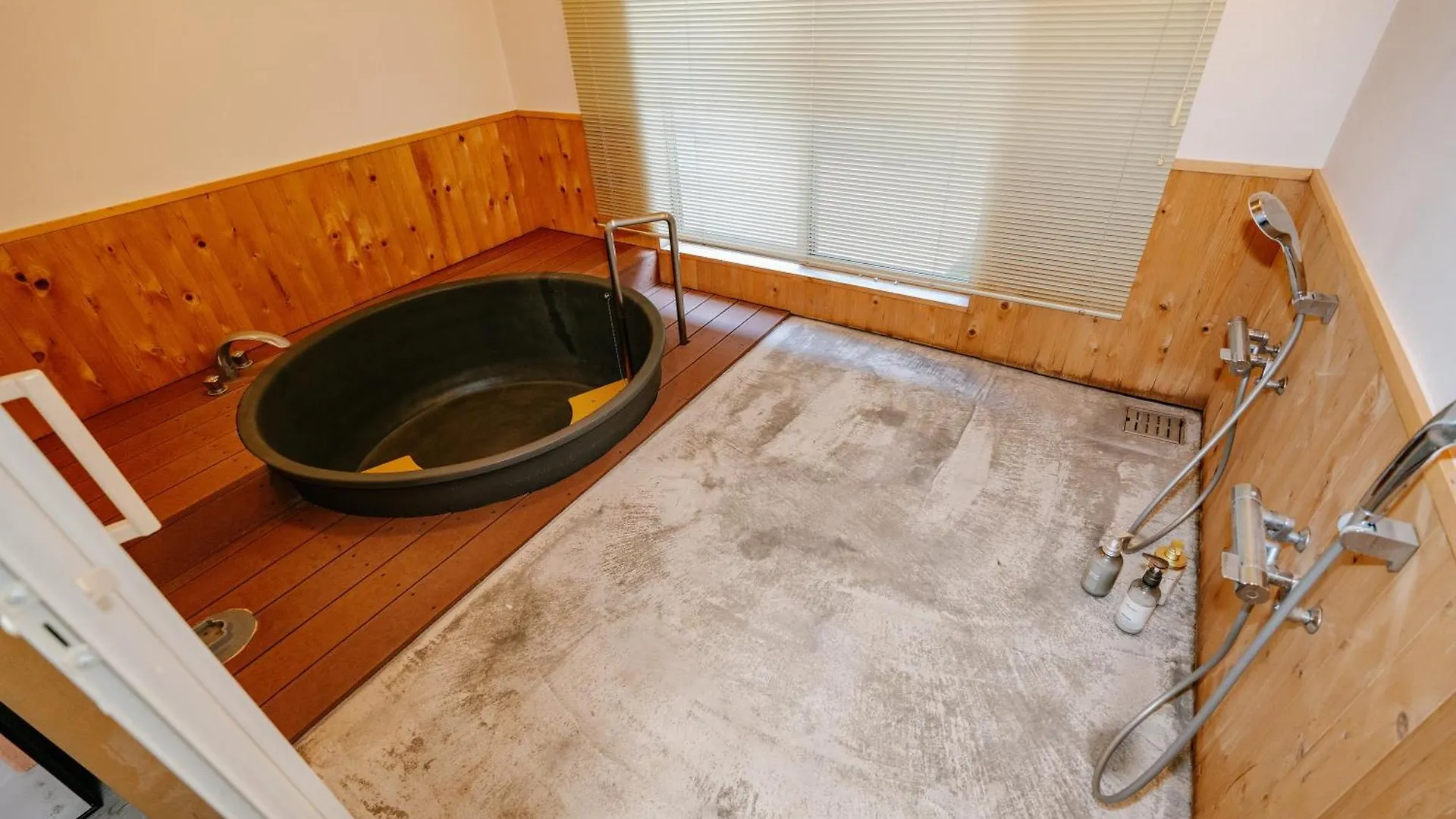Hostel Hakone Lumi 0*,